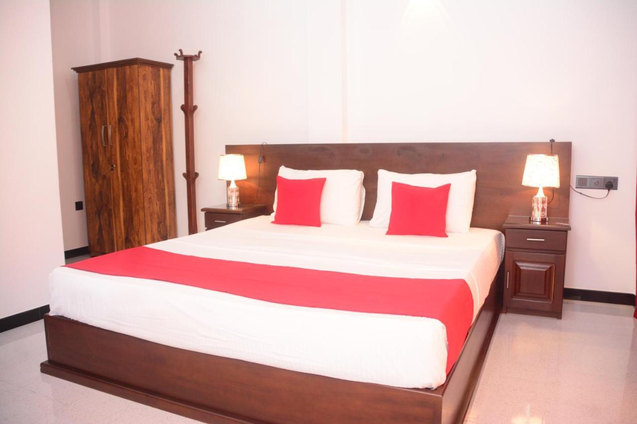 Concey Transit Hotel Airport View Katunayaka Ngoại thất bức ảnh