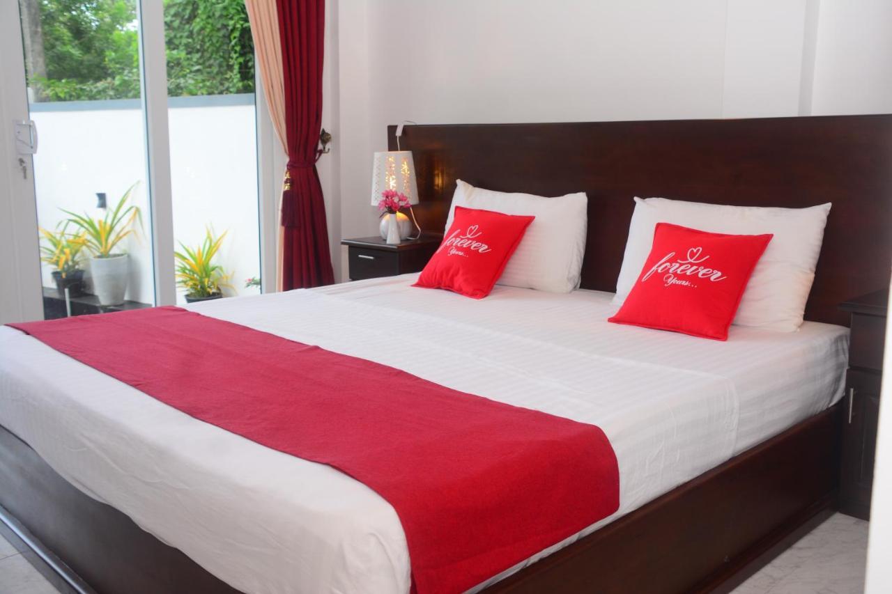 Concey Transit Hotel Airport View Katunayaka Ngoại thất bức ảnh